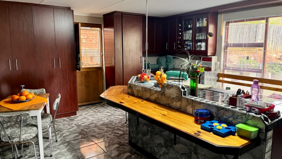 3 Bedroom Property for Sale in Vakansieplaas Western Cape